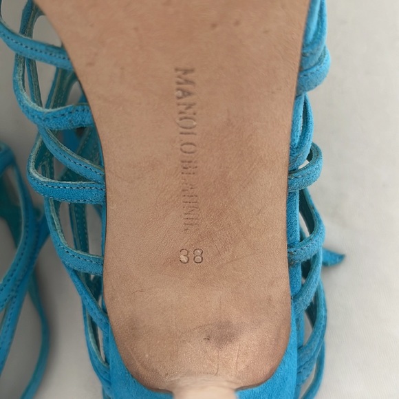 Manolo BLAHNIK Heels - Picture 8 of 9